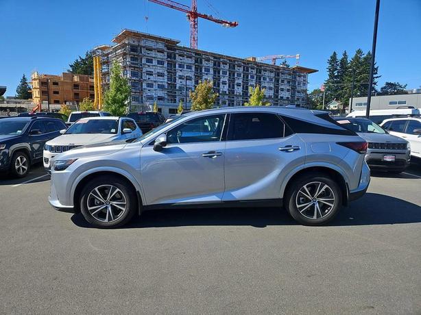 2023 Lexus RX RX 350h | No Reported Accidents! image 3