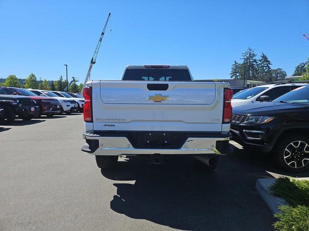 2024 Chevrolet Silverado 3500 4WD Crew Cab 159 LTZ | Lane Departure Warning | No image 5