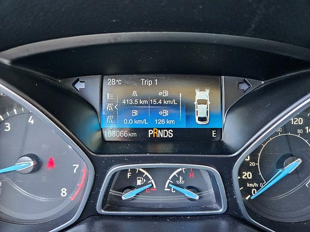 2017 Ford  Focus SE image 8
