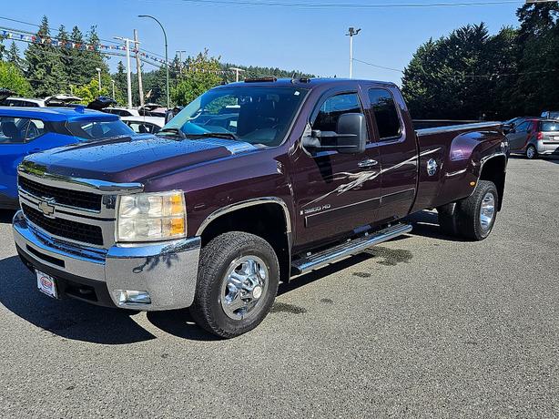 2008 Chevrolet  Silverado 3500HD DRW LT w/1LT image 4