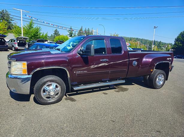 2008 Chevrolet  Silverado 3500HD DRW LT w/1LT image 5