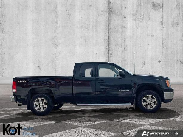 2013 GMC Sierra 1500 SLE | 40/20/40 Front Bench Seat | StabiliTrak | CD Player image 4