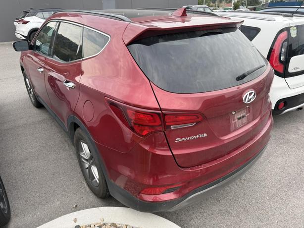 2018 Hyundai Santa Fe Sport SE image 3