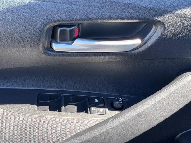 2020 Toyota Corolla LE - Forward Collision Mitigation, Lane Departure image 6