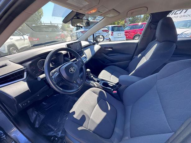 2020 Toyota Corolla LE - Forward Collision Mitigation, Lane Departure image 8