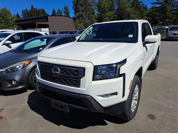 2022 Nissan Frontier image 1