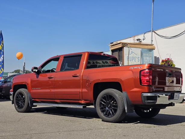 2015 Chevrolet Silverado 1500 Crew Cab Standard Box 4-Wheel Drive LT w/1LT image 4