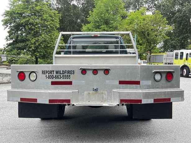 2008 Ford F-550 Powerstroke Diesel SuperCab 10 Foot Flatdeck 4WD image 8