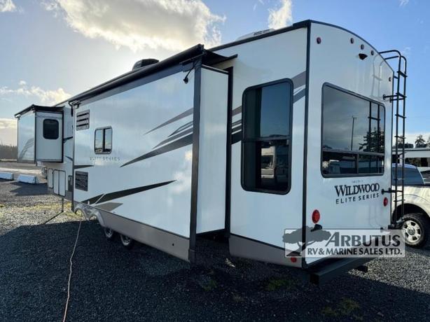 Used 2022 Forest River RV Wildwood Heritage Glen Elite Series 34RL image 5
