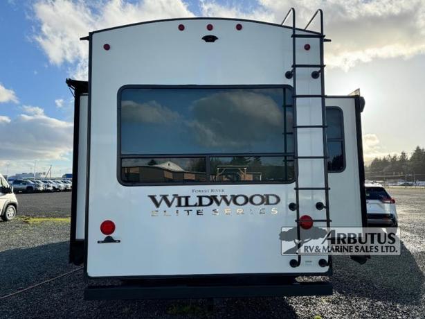 Used 2022 Forest River RV Wildwood Heritage Glen Elite Series 34RL image 6
