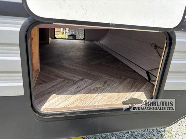 Used 2021 Forest River RV Wildwood X-Lite 243BHXL image 4