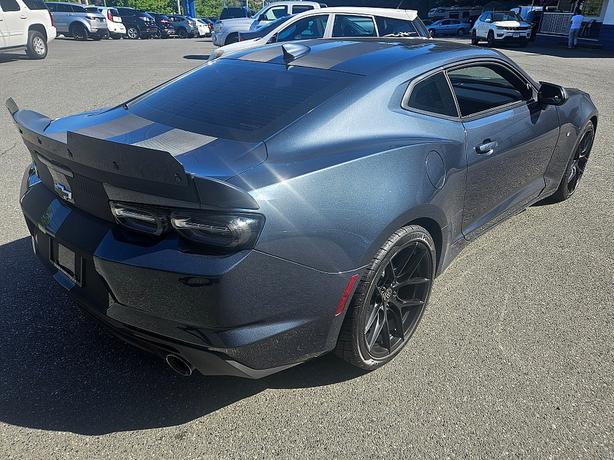 2021 Chevrolet  Camaro 2LT image 3