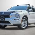 2023 Mitsubishi Outlander PHEV SEL S-AWC thumbnail image