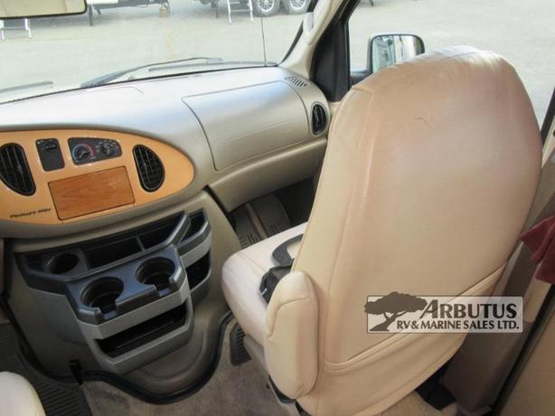 Used 2007 Pleasure-Way Ford Excel Excel TS image 8
