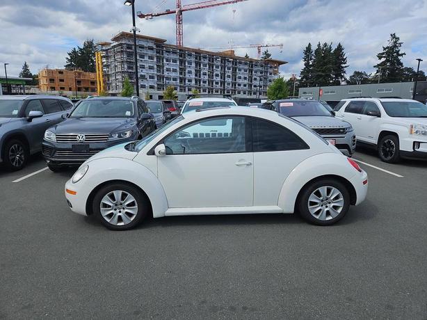 2010 Volkswagen New Beetle Comfortline | Keyless Entry | Cruise Control ! image 3