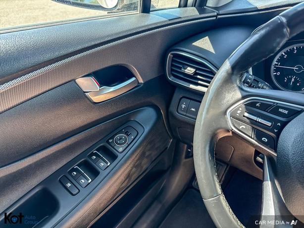 2020 Hyundai Santa Fe Essential Lane Keep image 8