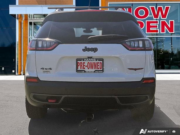 2019 Jeep Cherokee Trailhawk 4x4 | One Owner | No Reported Accidents! image 5