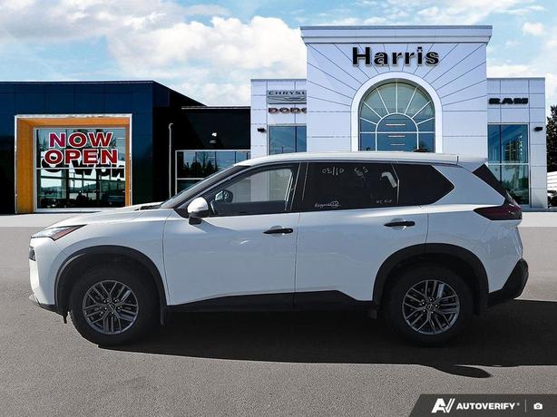 2023 Nissan Rogue AWD S | Blind Spot Monitor | Bluetooth Connectivity! image 3