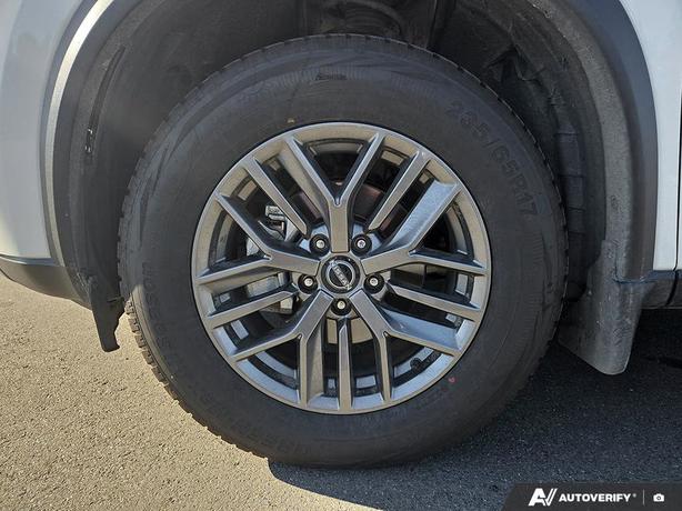 2023 Nissan Rogue AWD S | Blind Spot Monitor | Bluetooth Connectivity! image 6