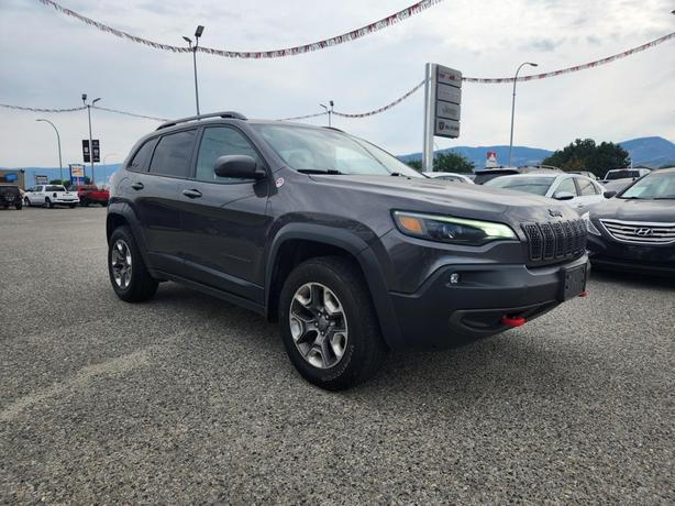 2019 Jeep Cherokee Trailhawk Elite | Heated Seats & Steering Wheel | Remote Star image 2