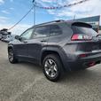 2019 Jeep Cherokee Trailhawk Elite | Heated Seats & Steering Wheel | Remote Star thumbnail image 4