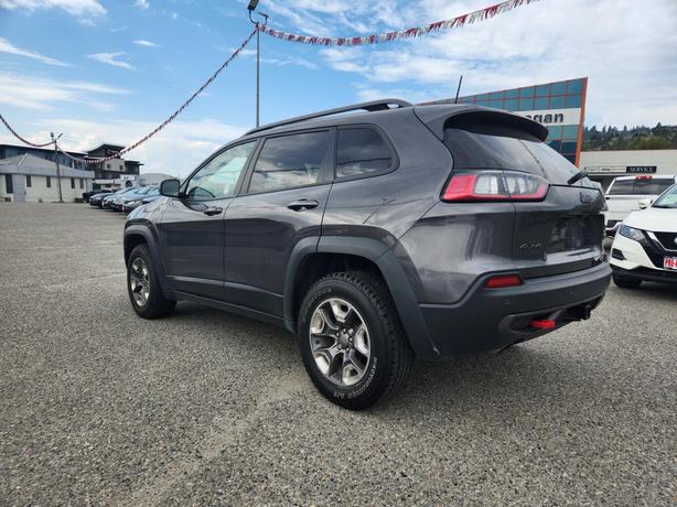2019 Jeep Cherokee Trailhawk Elite | Heated Seats & Steering Wheel | Remote Star image 4