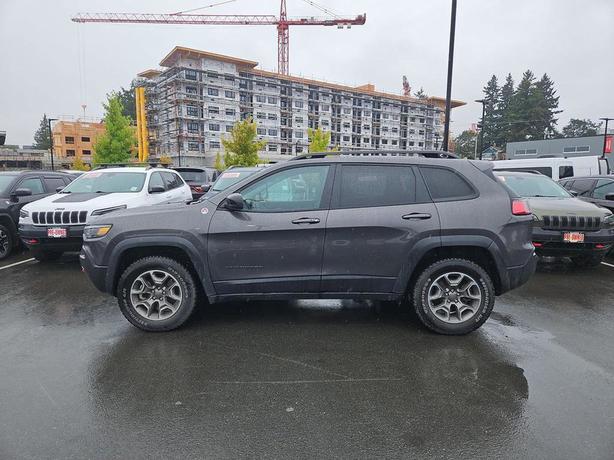 2022 Jeep Cherokee Trailhawk Elite 4x4 | No Reported Accidents | One Owner! image 3