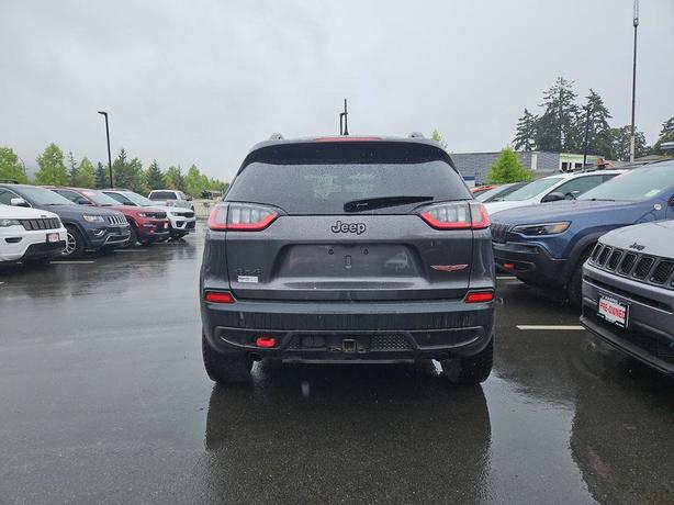 2022 Jeep Cherokee Trailhawk Elite 4x4 | No Reported Accidents | One Owner! image 5