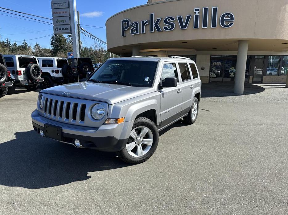 2016 Jeep Patriot North display photo