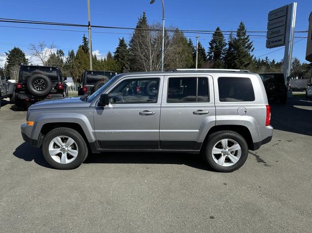 2016 Jeep Patriot North image 2