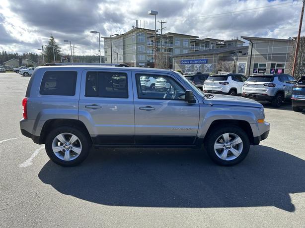 2016 Jeep Patriot North image 6
