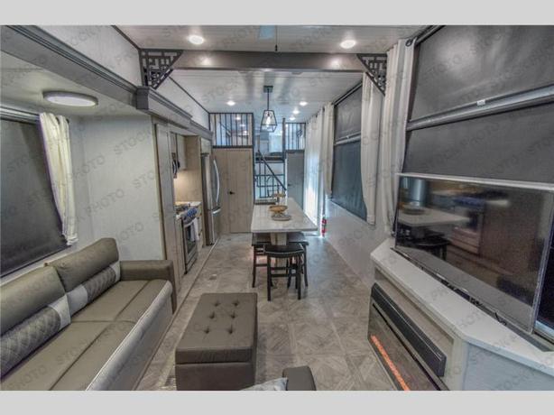 Used 2024 Forest River RV Wildwood Grand Lodge 44VIEW image 2