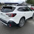 2020 Subaru Outback Premier thumbnail image 5