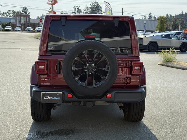 2021 Jeep Wrangler 4xe 4WD - Garage Door Transmitter & Wheels: 20" x 8 image 7