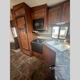 Used 2014 Keystone RV Cougar Half-Ton Series 279RKSWE thumbnail image 8