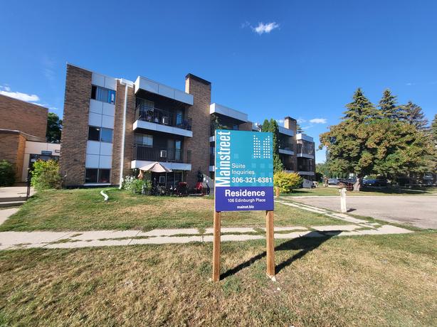1 bedroom Mainstreet Residence image 8