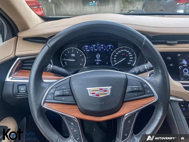 2017 Cadillac XT5 Platinum Awd image 7
