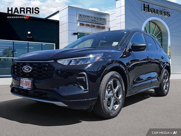 2023 Ford Escape ST-Line AWD | No Reported Accidents! image 1