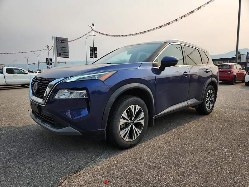 2022 Nissan Rogue SV display photo