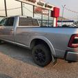 2022 RAM 3500 Limited thumbnail image 4