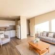 2 bedroom Westwinds Apartments thumbnail image 4