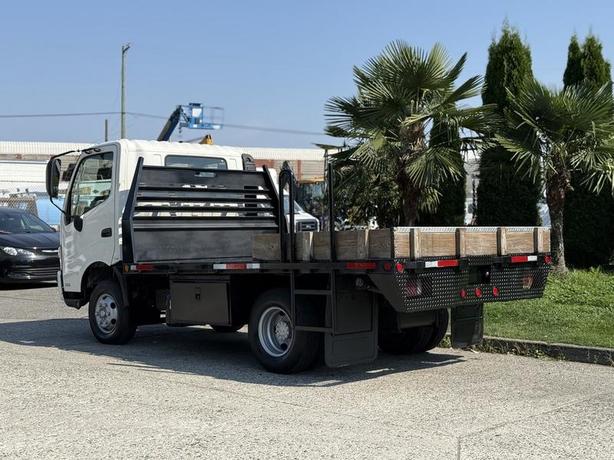 2012 Hino 155 12-Foot Flat Deck Truck Diesel image 7