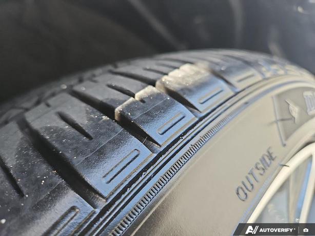 2021 Toyota Corolla Hatchback | One Owner! image 7