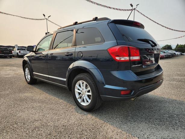 2015 Dodge Journey SXT | 3.6L V6 | Engine Block Heater | Remote Start | Bluetoot image 4