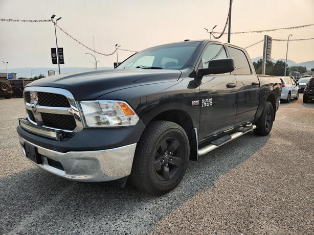 2014 RAM 1500 ST | 5.7L HEMI V8 | Class IV Hitch receiver | Engine Block Heater  image 1