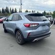 2022 Ford Escape SE Plug-In Hybrid FWD | Keyless Start | Back Up Camera! thumbnail image 4