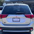 2018 Mitsubishi Outlander ES - No Accidents, Apple CarPlay, Android Auto thumbnail image 4