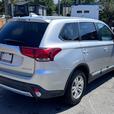 2018 Mitsubishi Outlander ES - No Accidents, Apple CarPlay, Android Auto thumbnail image 5