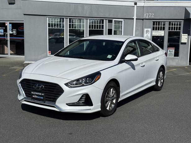 2019 Hyundai Sonata Essential - Back Up Camera & Remote Keyless Entry image 1