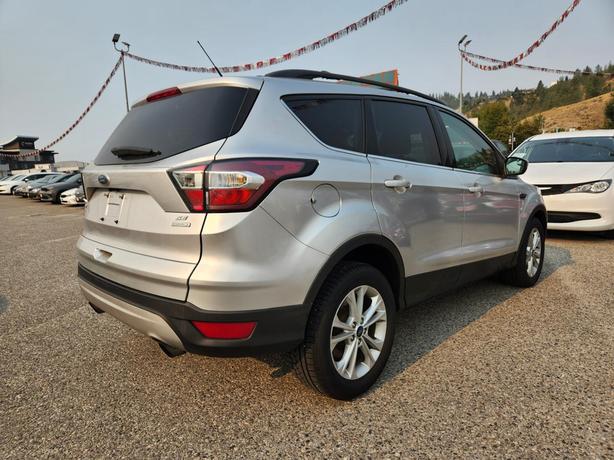 2017 Ford Escape SE | Remote Keyless Entry | 1.5L I4 Engine w/ Auto Start-Stop image 3